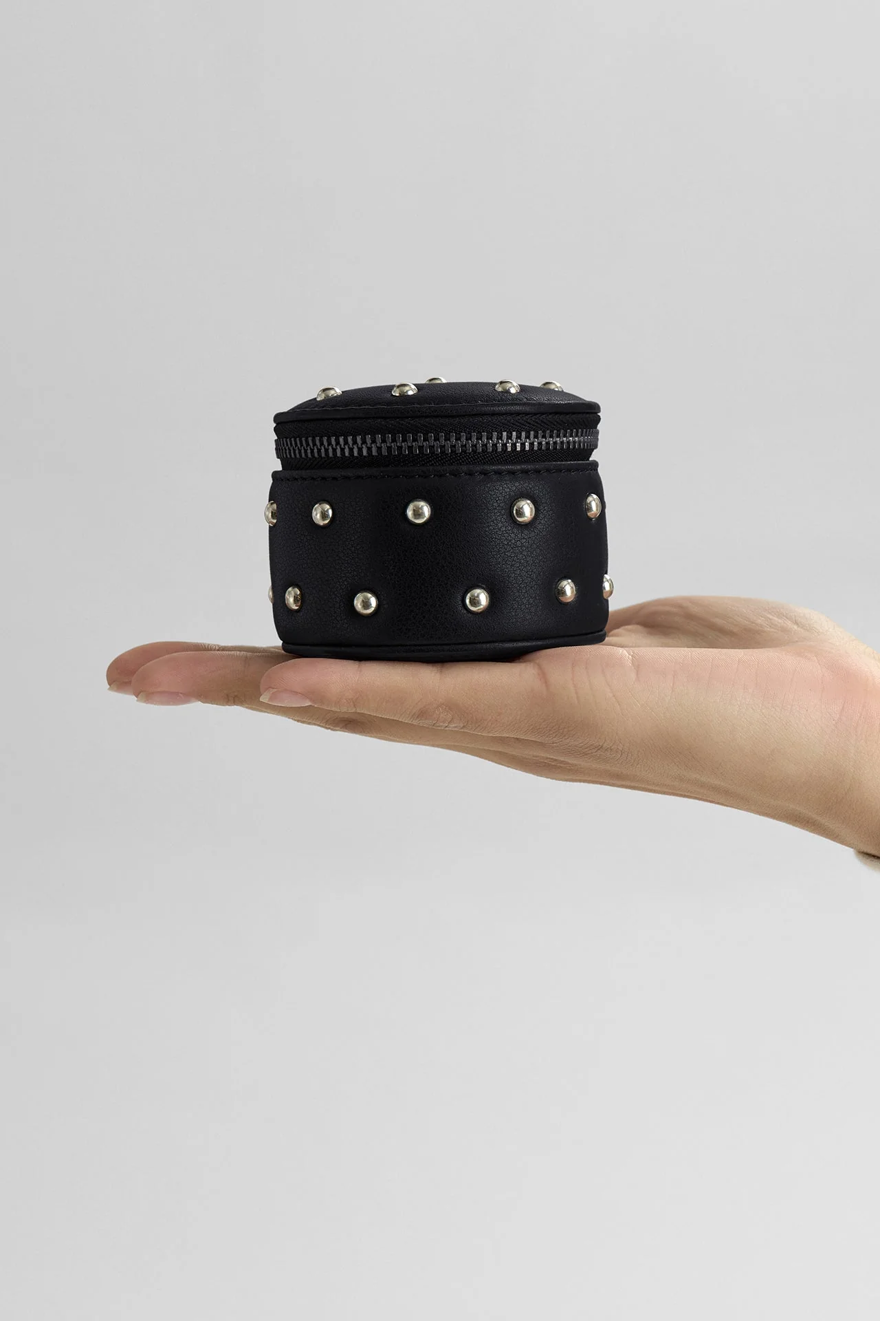 LovaMBG Jewelry Box, Small, Studs - Image 2